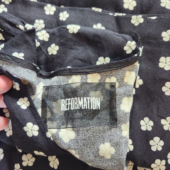 Reformation Black Floral Jumpsuit Wide Leg Button Up Women's Size 4 Prairie - Picture 7 of 16